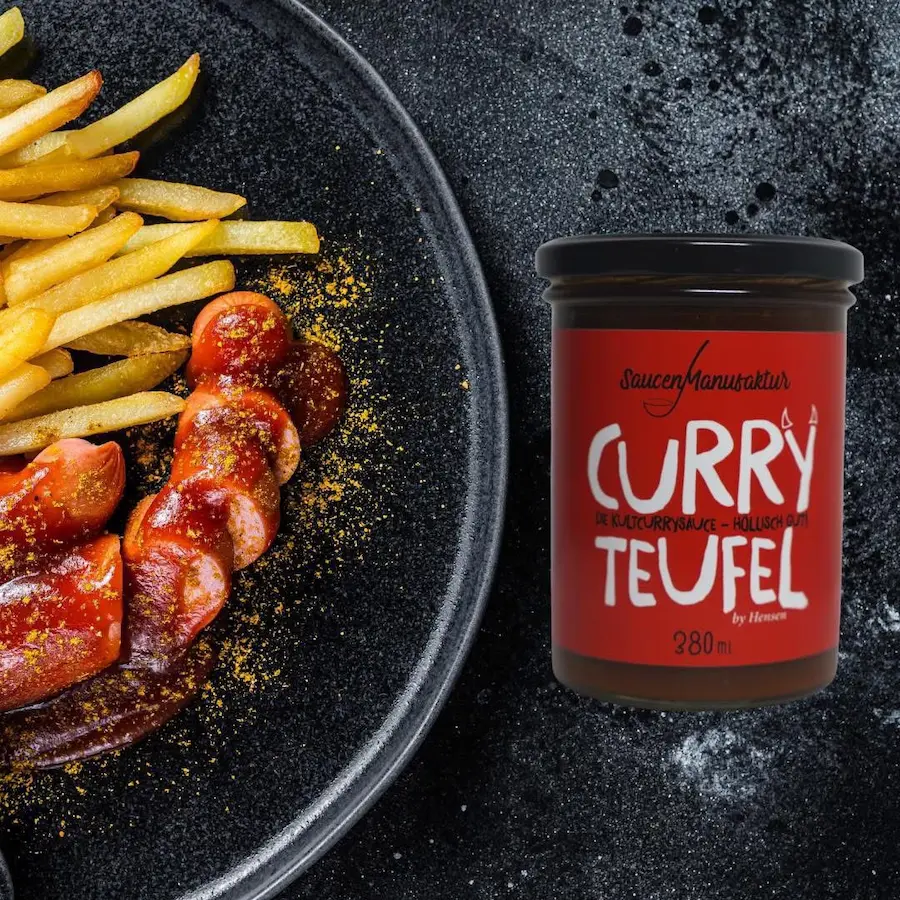 Currywurst mit Pommes und hausgemachter Currysauce von Curryteufel by Hensen